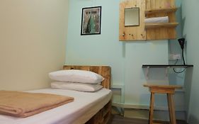 De'Nai Backpacker'S Residence